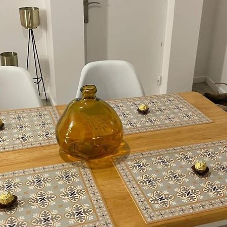 Comme Un Air De Provence A Blois Leilighet Eksteriør bilde