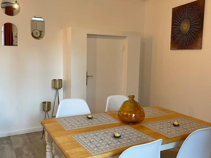 Comme Un Air De Provence A Blois Leilighet Eksteriør bilde