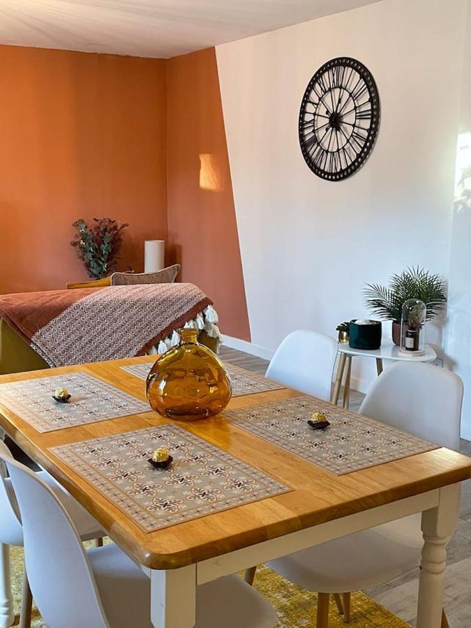 Comme Un Air De Provence A Blois Leilighet Eksteriør bilde